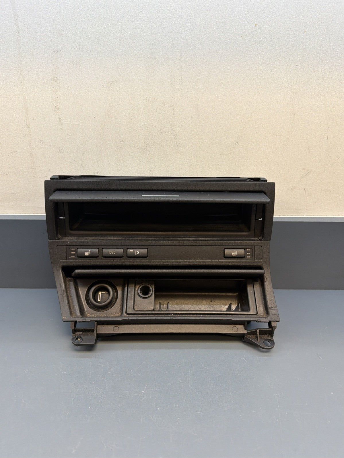 01-06 BMW E46 CONVERTIBLE DASH CENTER CONSOLE ASHTRAY DSC TOP ROOF 8268887