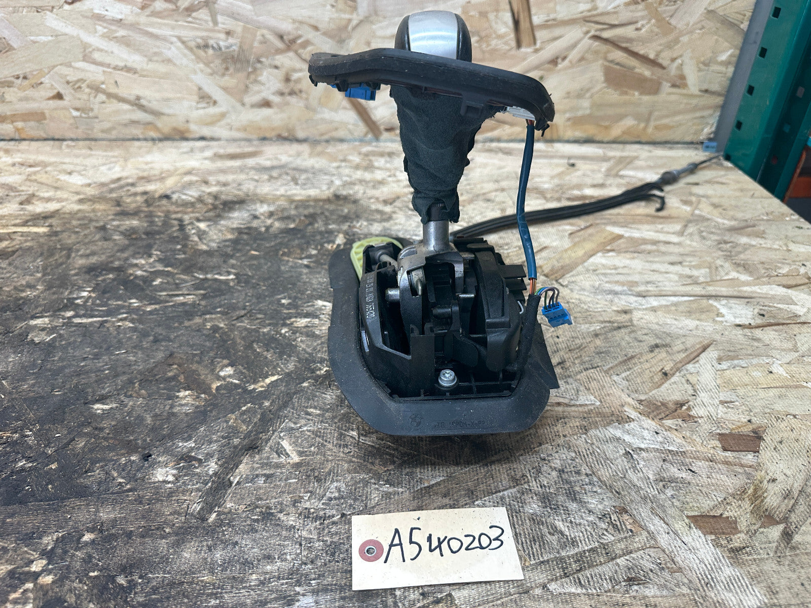 BMW 06-13 E90 AUTOMATIC TRANSMISSION GEAR SHIFTER/SELECTOR SILVER OEM 7563658