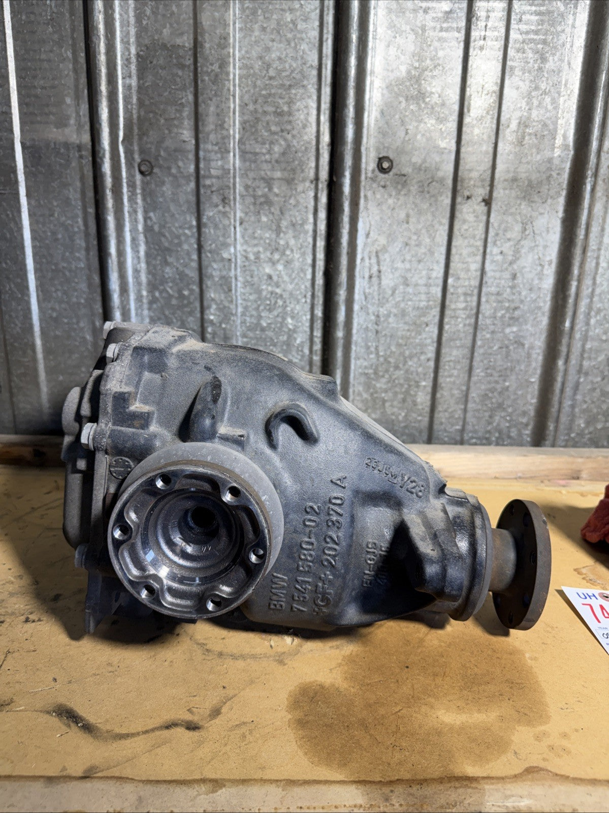 BMW REAR DIFFERENTIAL E90 328 MANUAL SERIES 3.23 FINAL DRIVE 7566183