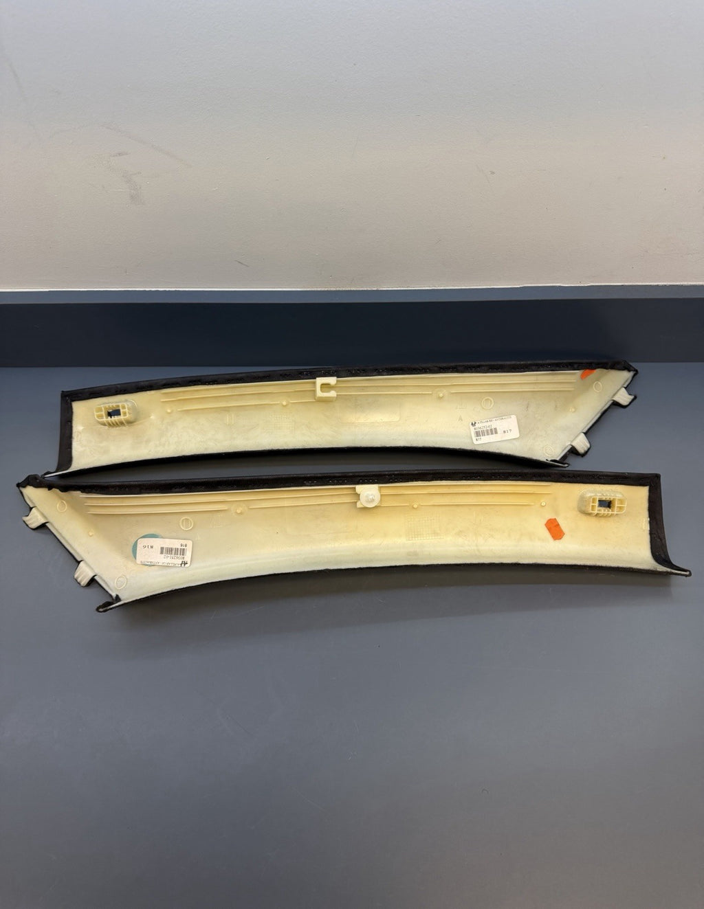 BMW E90 335xi Series 4dr Front Left & Right A Pillar Cloth Trim 7058332 7058331