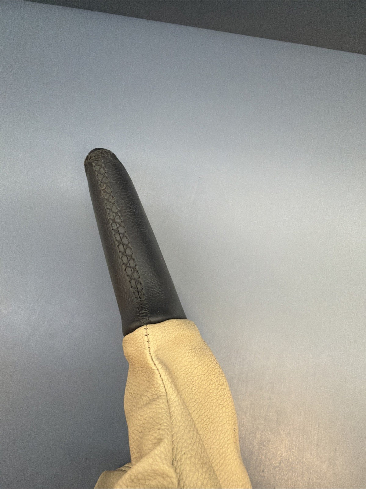 06-13 BMW E90 328i EMERGENCY BRAKE HANDLE BOOT COVER LEATHER OEM 7137535