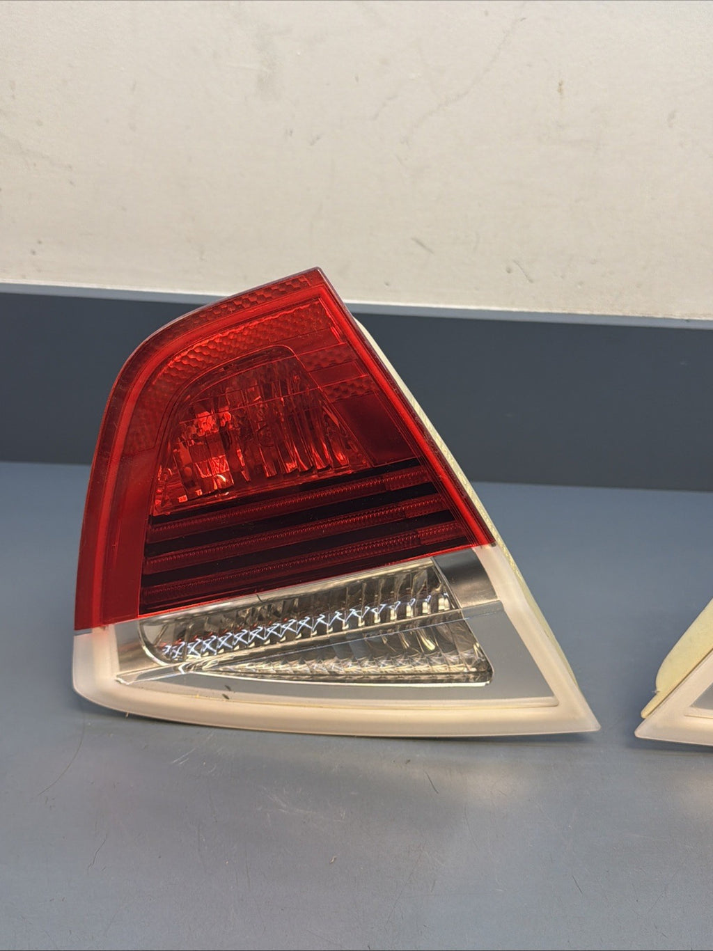 BMW PRE LCI E90 Genuine Right Left Inner Trunk Tail Lights 6937459 6937460