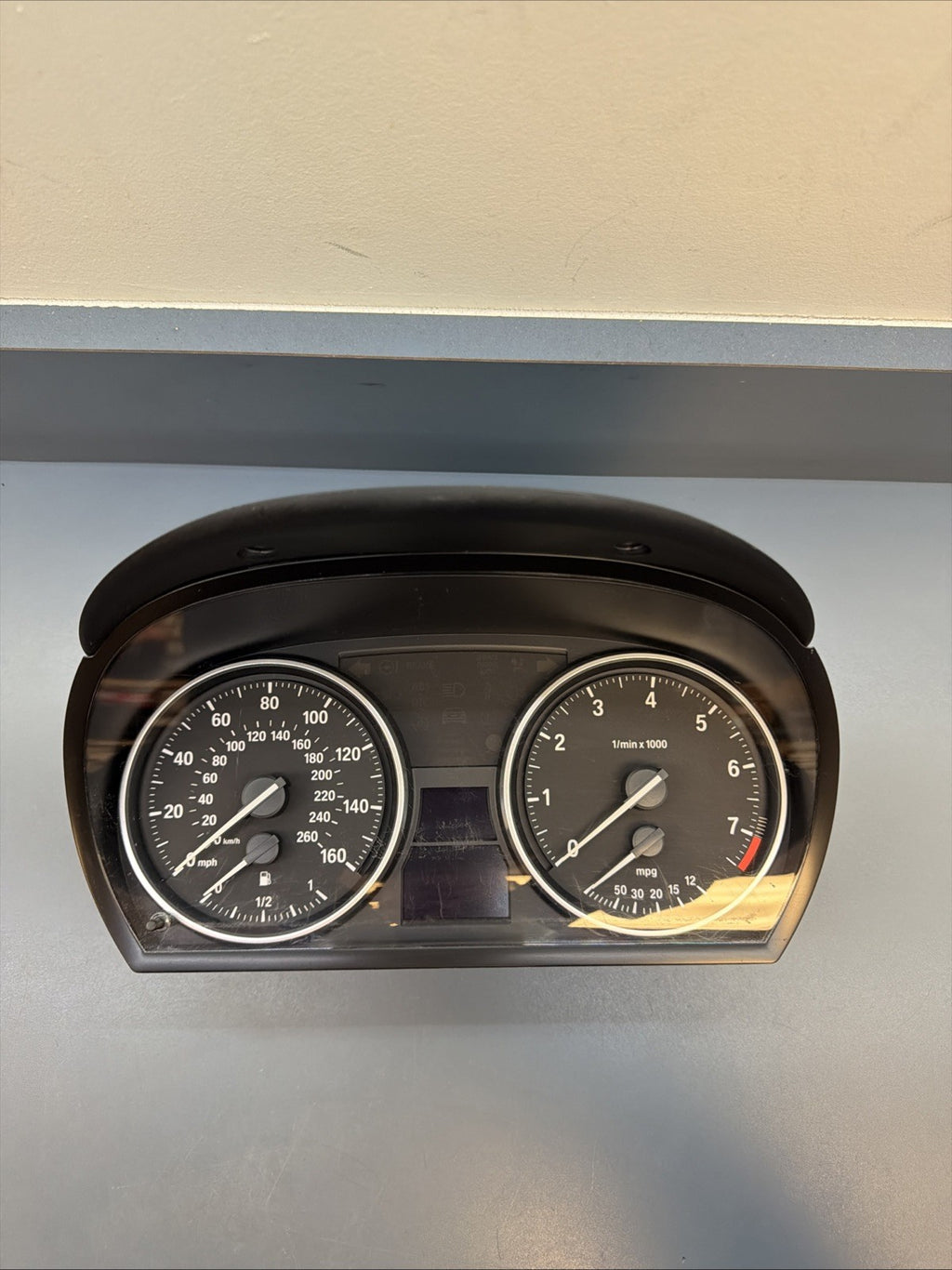 BMW 2006-2012 E90 3 SERIES INSTRUMENT GAUGE CLUSTER SPEEDOMETER MPH 9187365