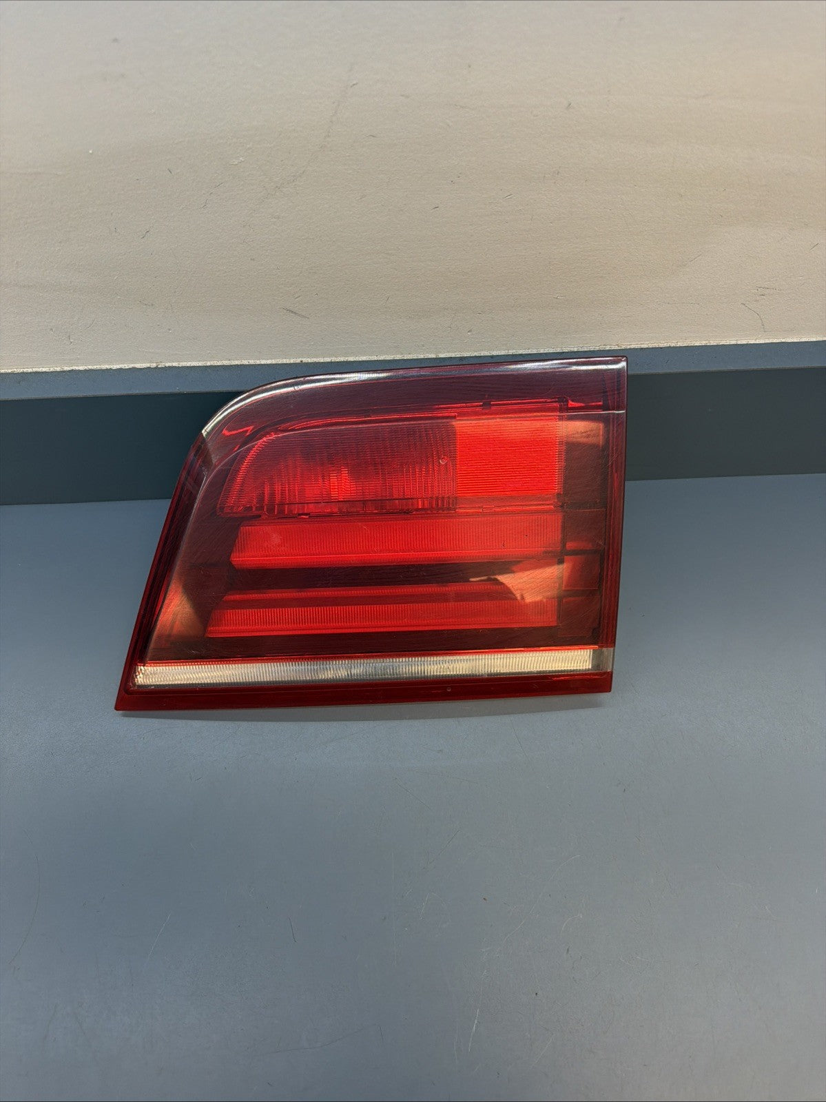 2010-2013 BMW X5 E70 LCI REAR TAIL LIGHT LEFT DRIVER SIDE INNER 7227793