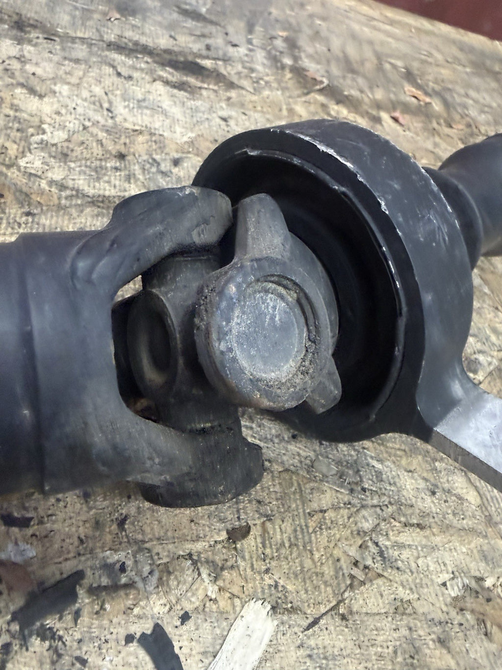07-10 BMW E90 E92 335 6 Spd Manual Transmission DRIVESHAFT L=1470MM “note”