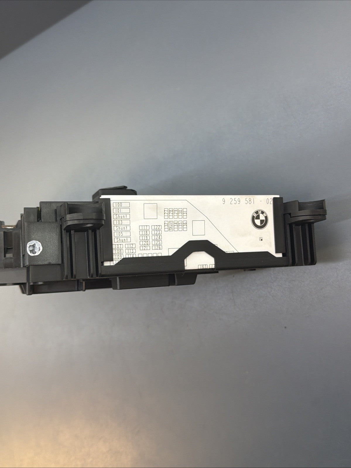 2011-2017 BMW F25 X3 REAR TRUNK POWER JUNCTION FUSE RELAY BOX MODULE OEM 9259581