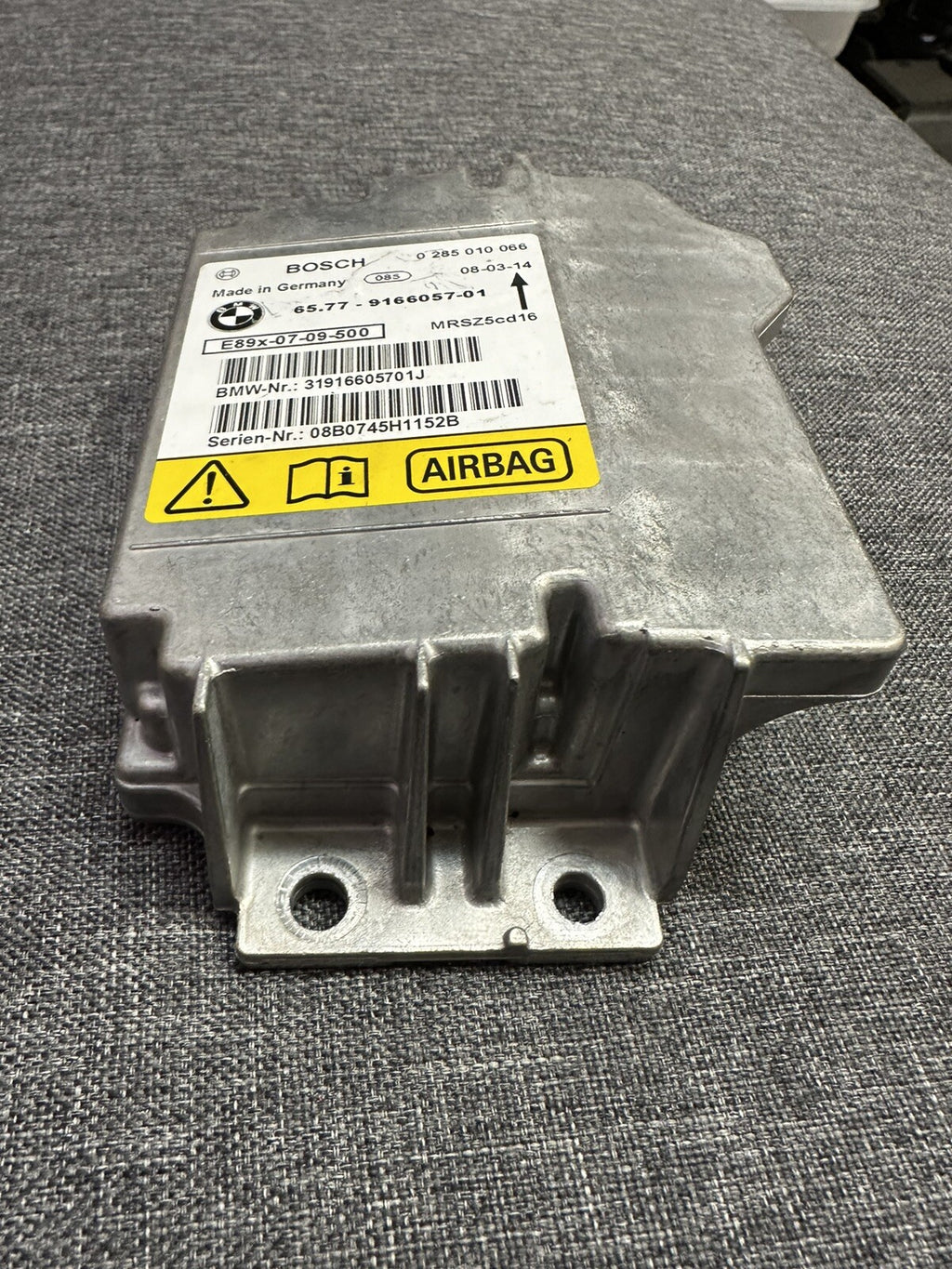 06 07 08 09 - 2012 OEM BMW E90 E91 E92 SRS Control Module Computer Bosch 9166057