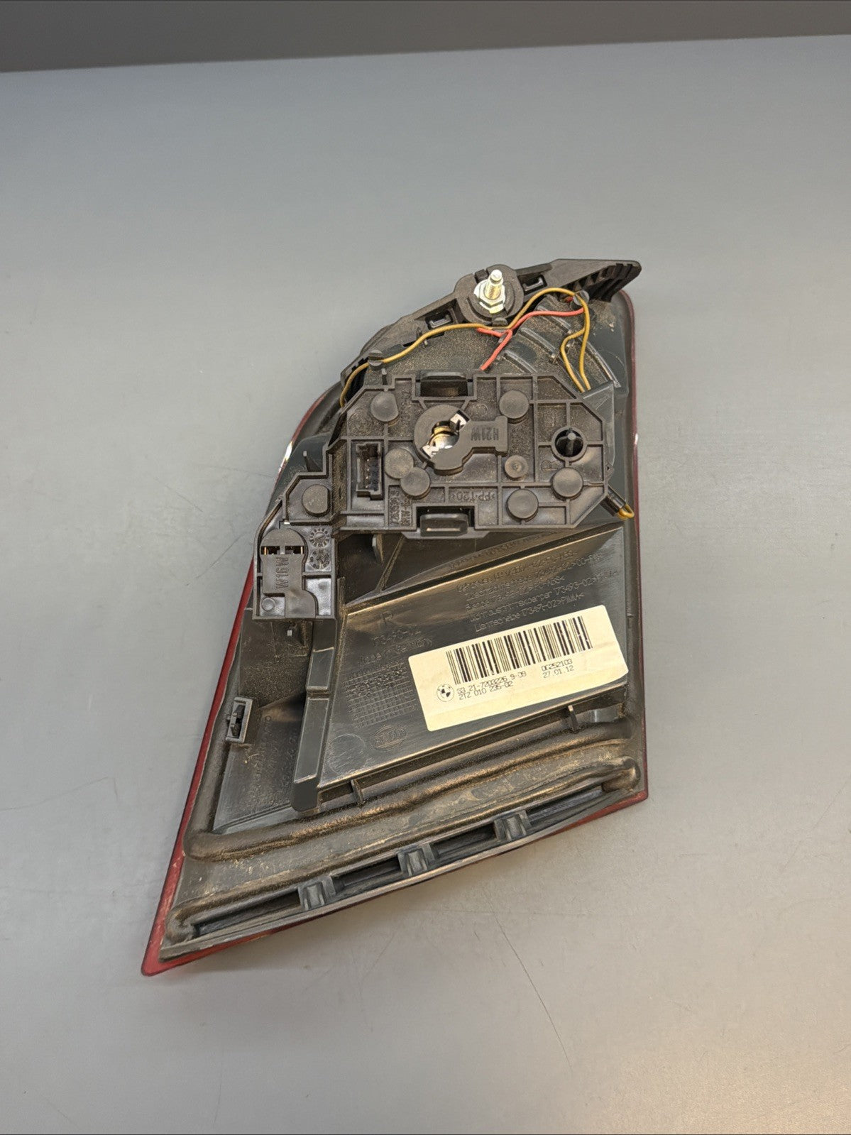 2011-13 BMW 528I 535I 550I M5 F10 INNER TRUNK TAIL LIGHT RIGHT PASSENGER 7203226