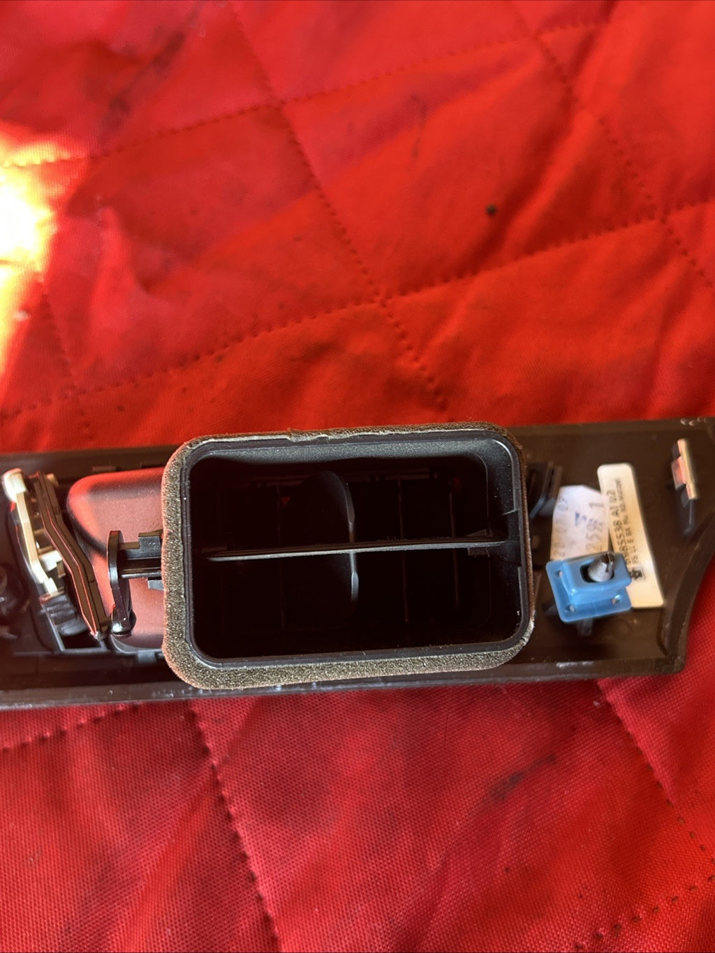 06-13 OEM BMW E90 E92 E93 335 328 M3 Left Driver Side Dashboard Air Vent 9130459