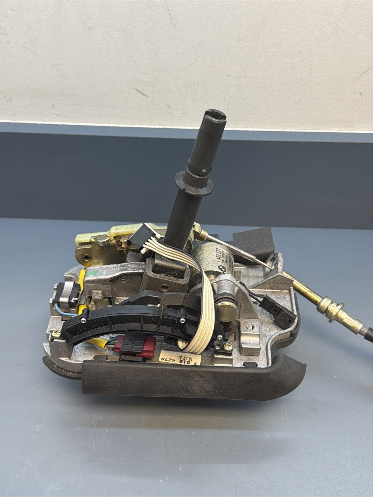 2000-2006 BMW 3 SERIES AUTOMATIC TRANSMISSION SHIFTER 1422277