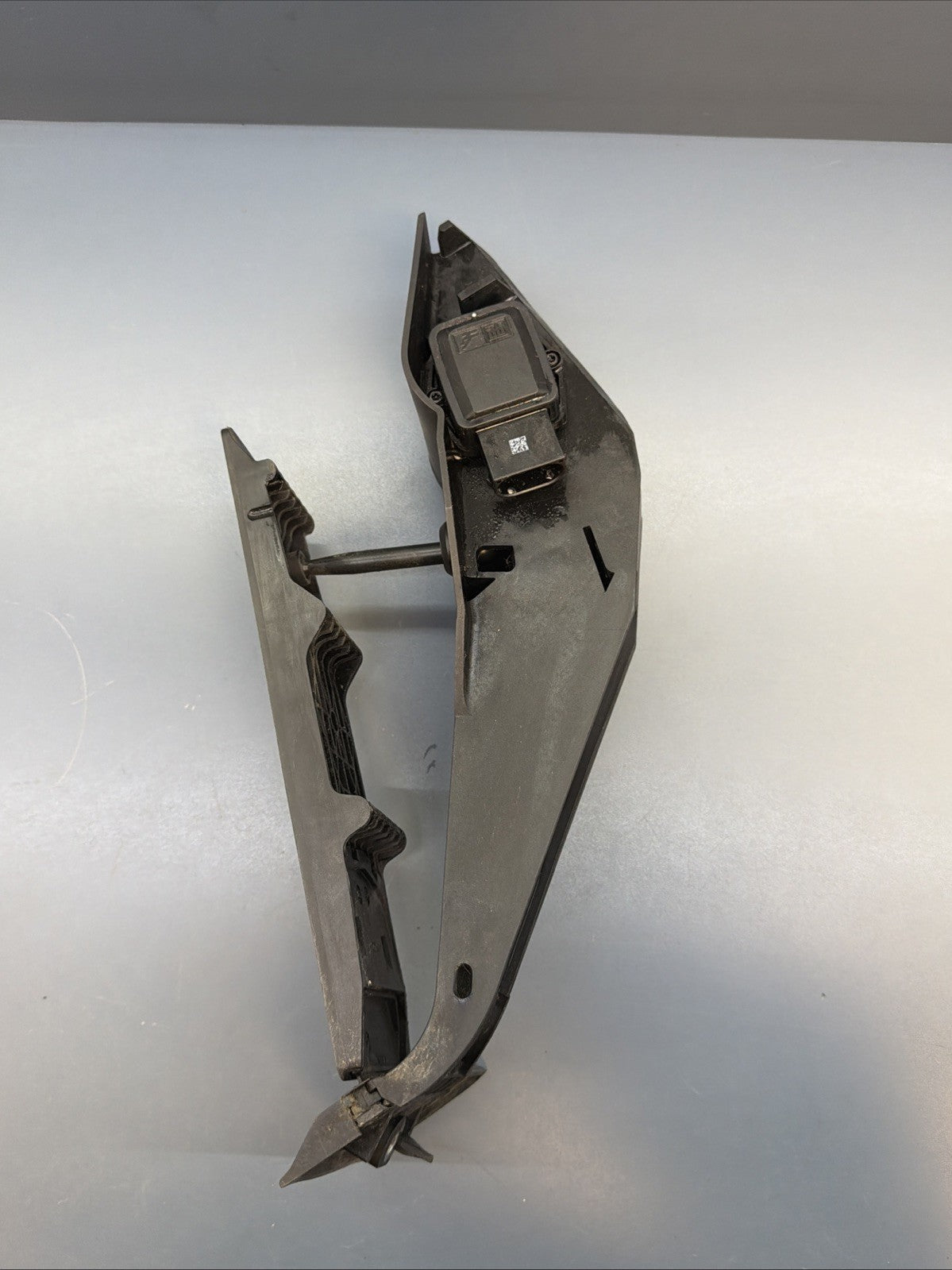 07-13 BMW E90 E91 328i 335i Automatic Gas Throttle Pedal Accelerator 6772645