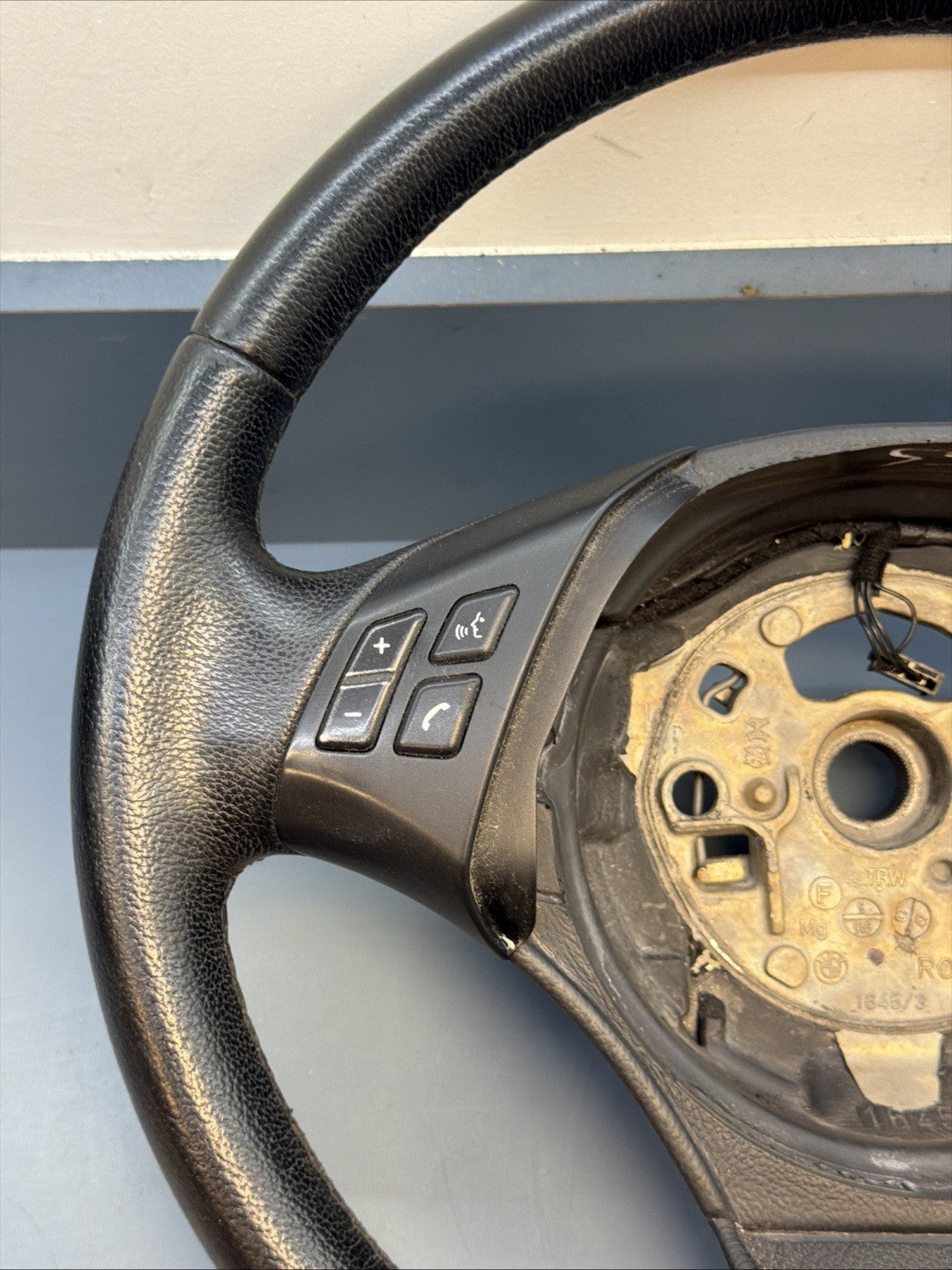BMW 2006-2012 E90 E9X 3 SERIES BLACK LEATHER STEERING WHEEL OEM 3375E901