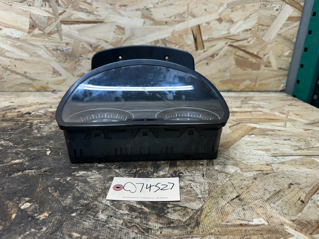 BMW 2003-2006 E83 X3 SPEEDOMETER INSTRUMENT CLUSTER MPH OEM 3416120