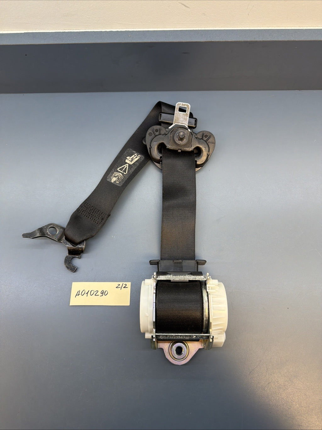 2007-2011 BMW 335i E90 Front Right Passenger Seat Belt 34006653 OEM black