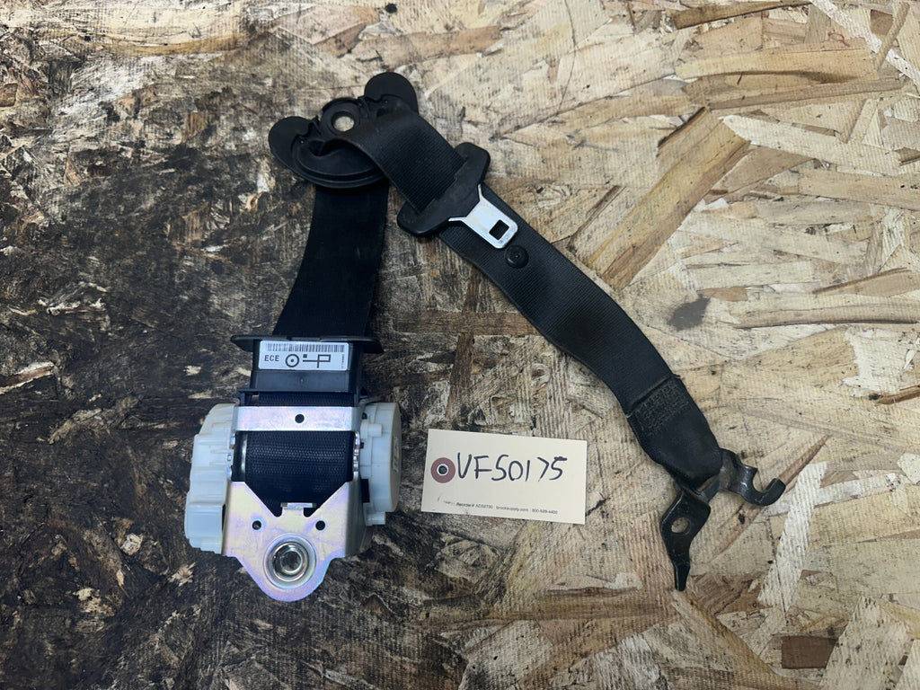 BMW 2006-2012 E90 3 SERIES FRONT LEFT DRIVER SEAT BELT RETRACTOR OEM 33017492