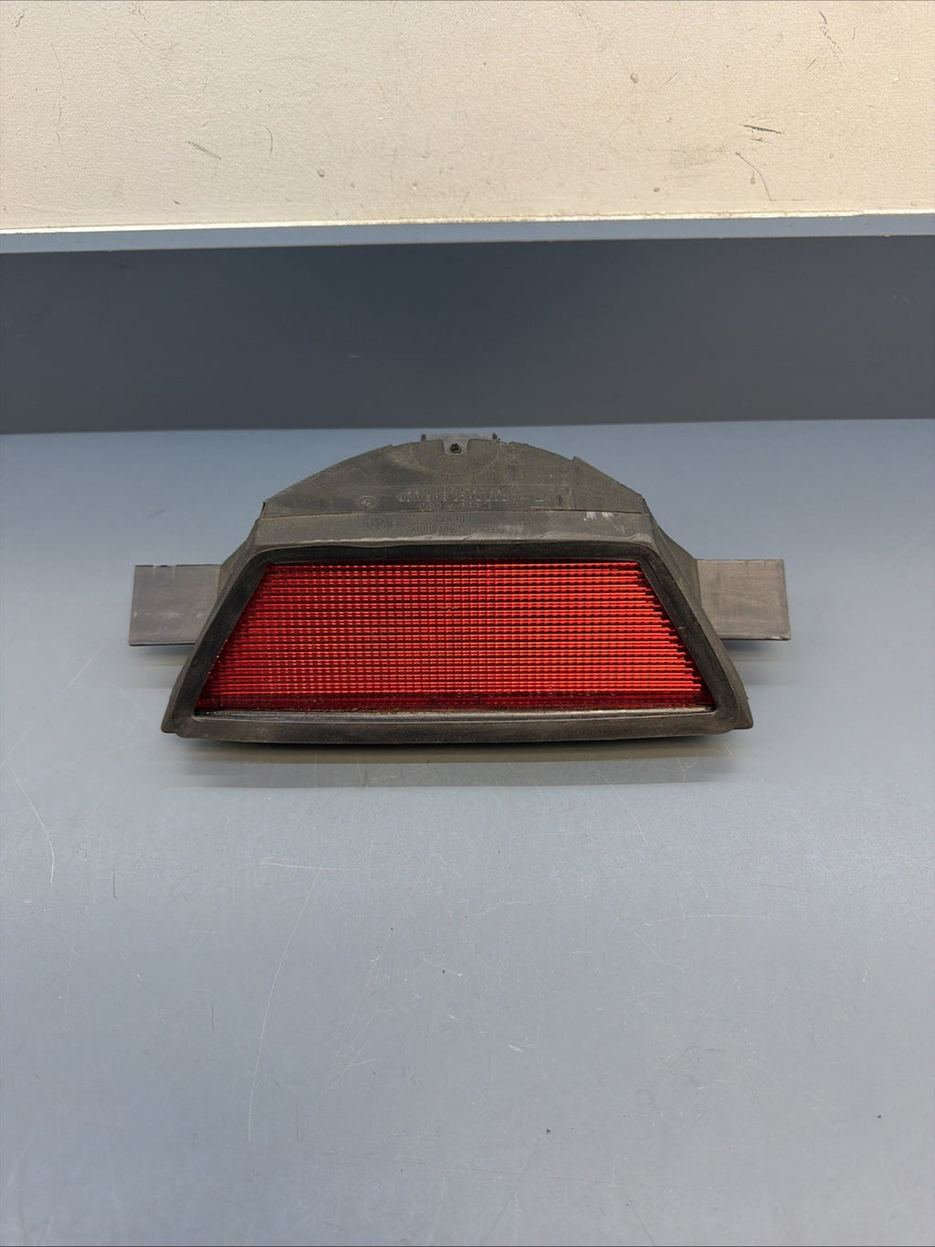 89-95 BMW E34 5-SERIES SEDAN REAR THIRD BRAKE LIGHT LAMP 1384488 OEM