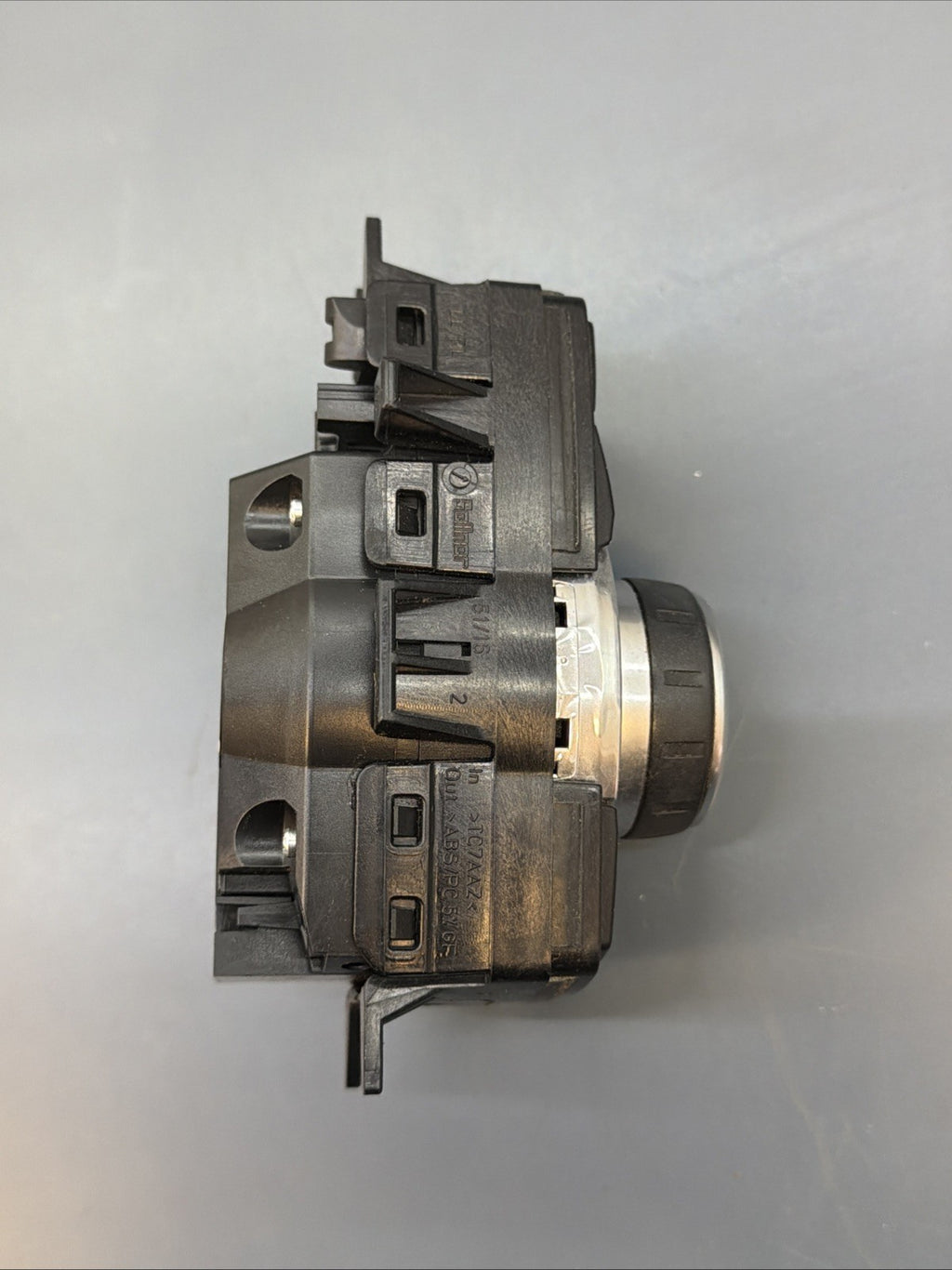 07-14 BMW E70 E71 E72 E60 E63 E81 E88 E90 E92 E84 X5 Media CONTROL 9205177