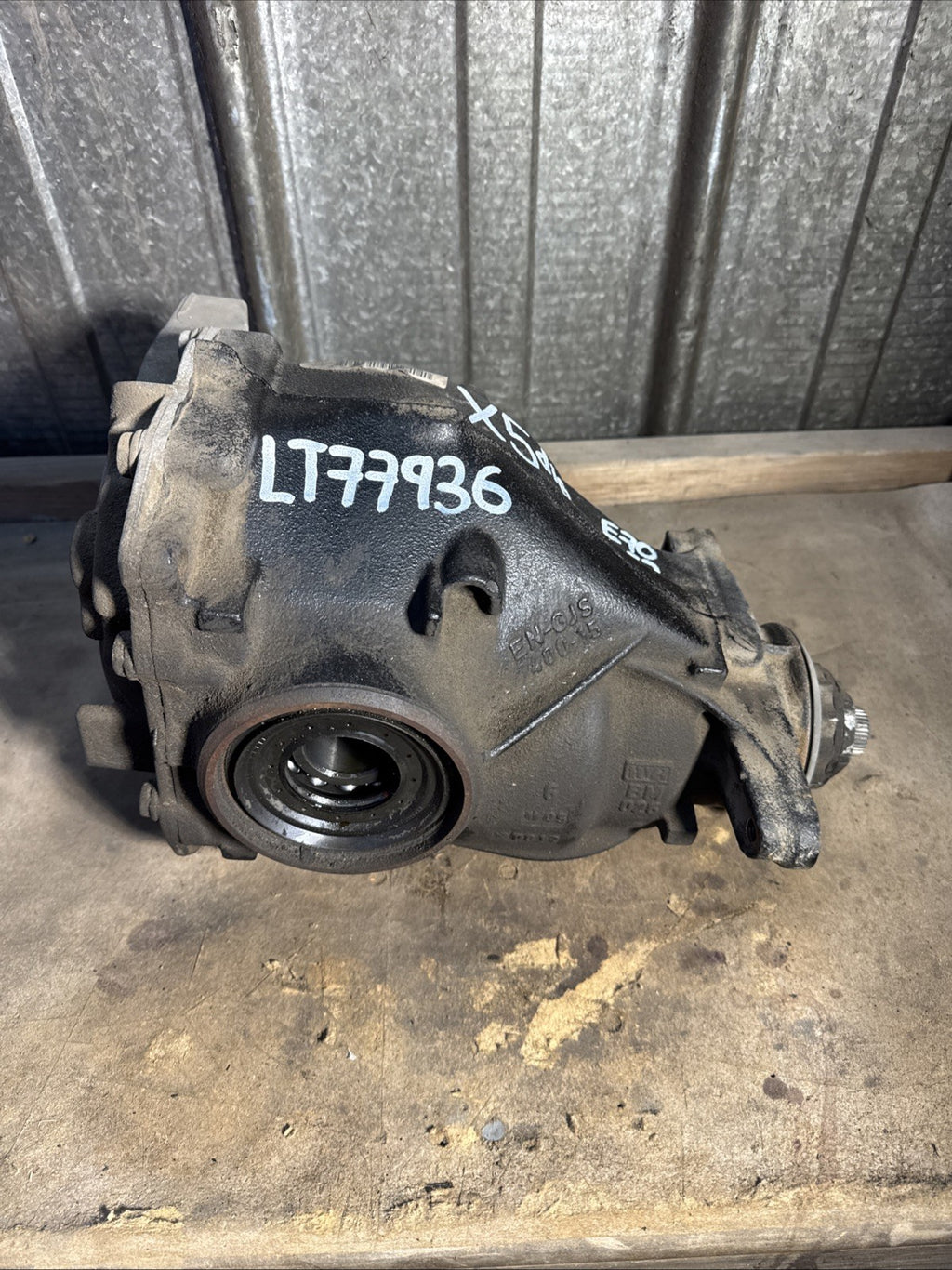 07-13 OEM BMW E70 X5 3.5d Rear Differential Axle Carrier 3.64 DIESEL M57 7552523