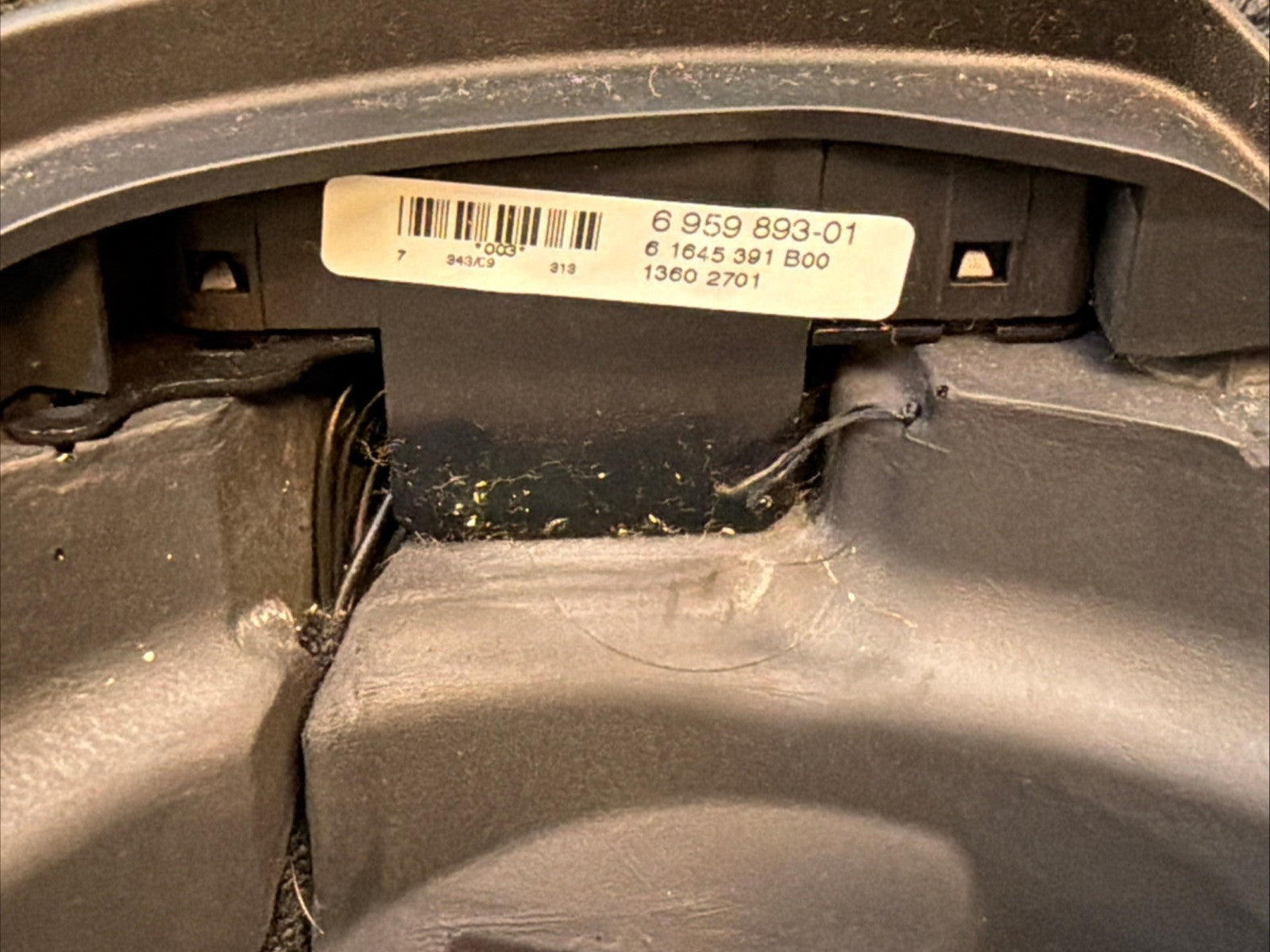 06-11 BMW E90 E91 325i 328i 330i 335i Steering Wheel Black Unit 6959893 OEM