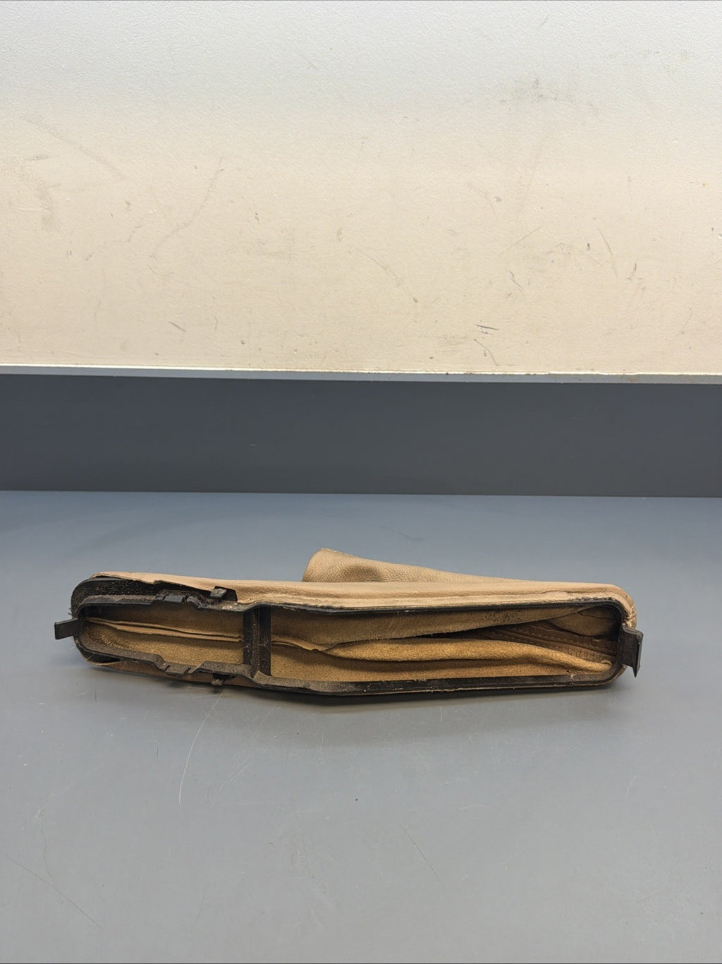 96-02 BMW E36/7 Z3 EMERGENCY PARKING BRAKE LEATHER BOOT BEIGE OEM