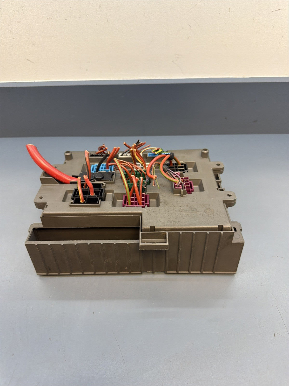 BMW 1 3 X1 Series E90 E91 E84 E87 Fuse Box Front Power Distribution 9119444