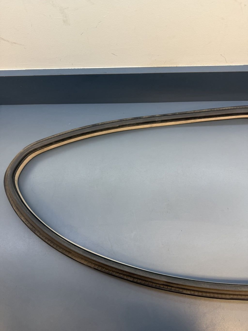 01-06 OEM BMW E46 M3 Coupe Rear Right Quarter Window Glass Weatherstrip 8252621