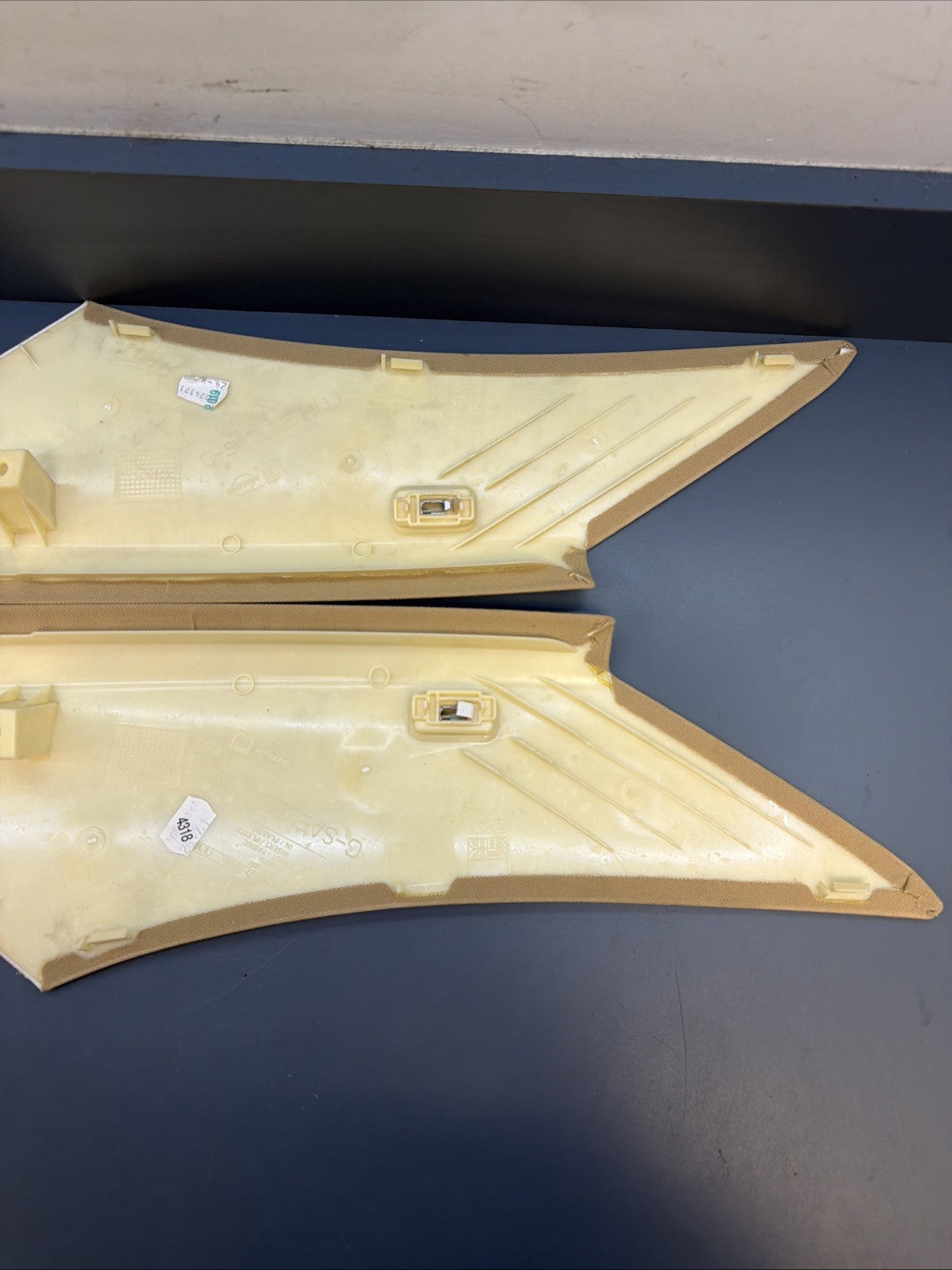 04-07 BMW E60 530I C PILLAR TIRM COVER REAR LEFT&RIGHT OEM 7027093 7027094 BEIGE