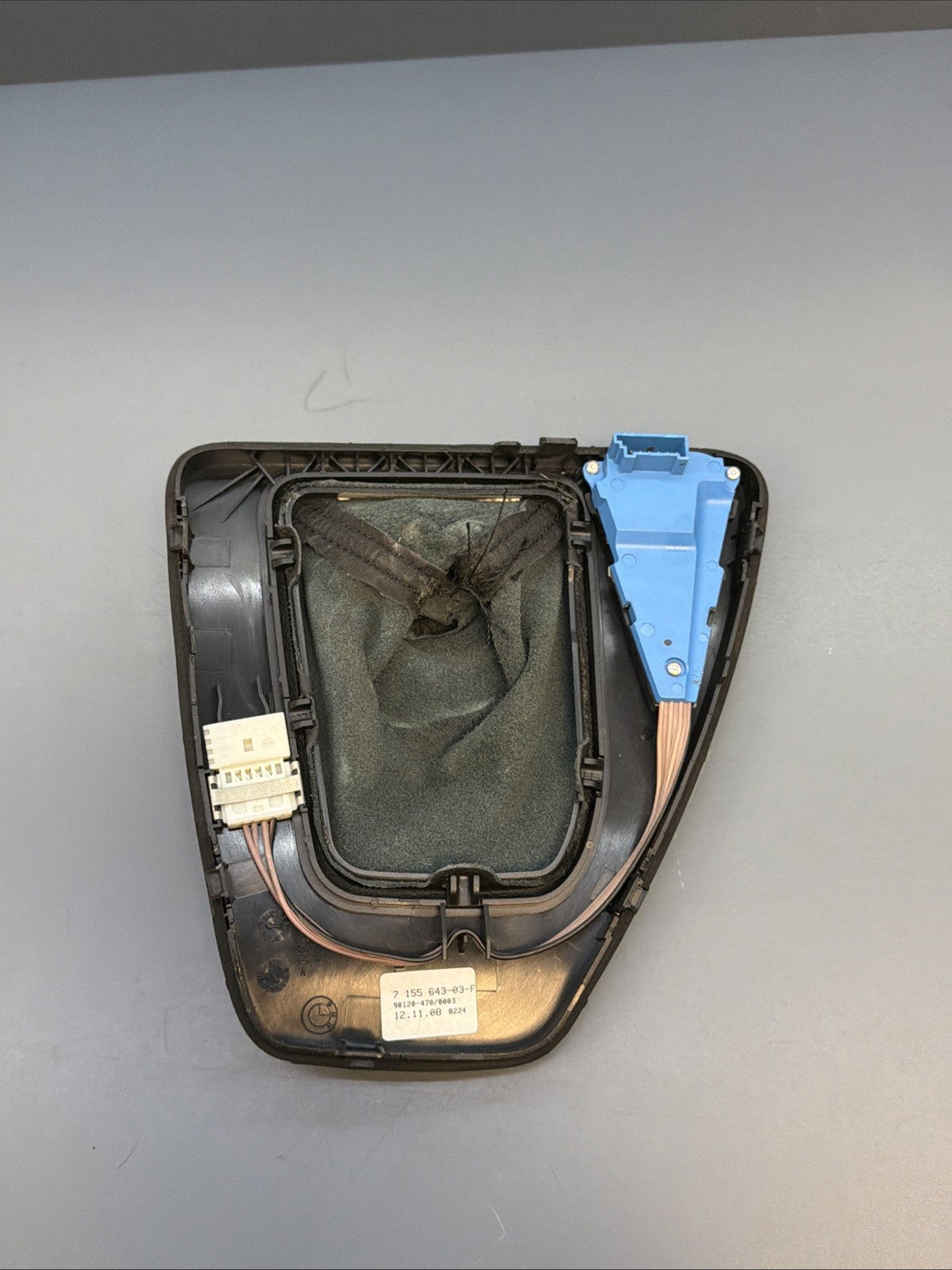 2007-2013 BMW E90 E92 E93 328i Automatic Gear Shifter Trim Bezel 7155643 Oem