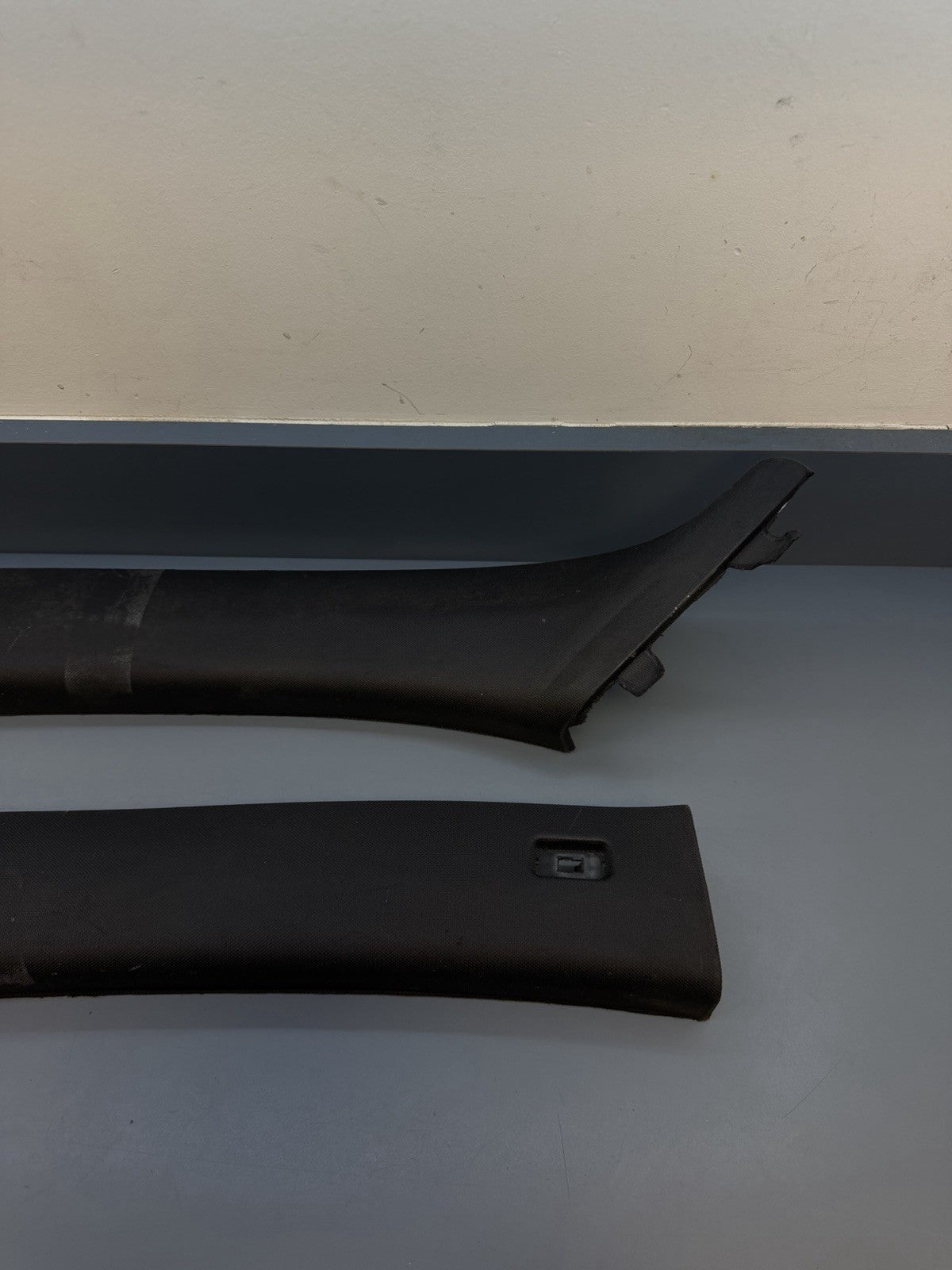 BMW E90 335xi Series 4dr Front Left & Right A Pillar Cloth Trim 7058332 7058331