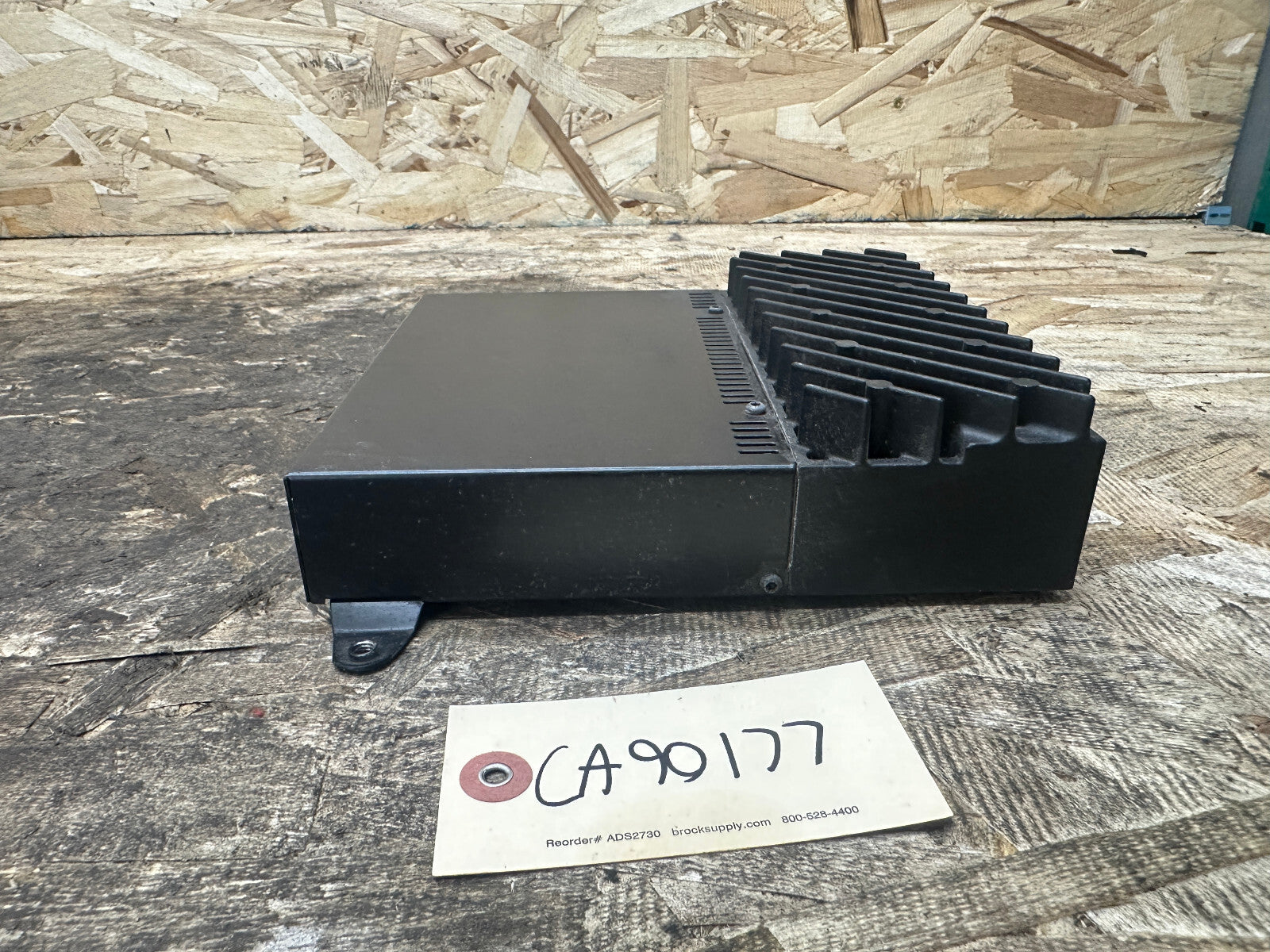 BMW 97-05 E46 3 SERIES HARMON CARDON TRUNK HIFI AUDIO AMP AMPLIFIER OEM 8368230