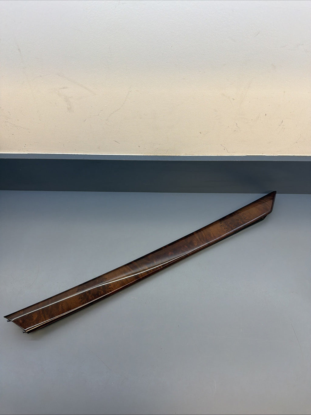 99-06 BMW E46 SEDAN REAR RIGHT Interior Door Panel Trim Moulding OEM 8200754