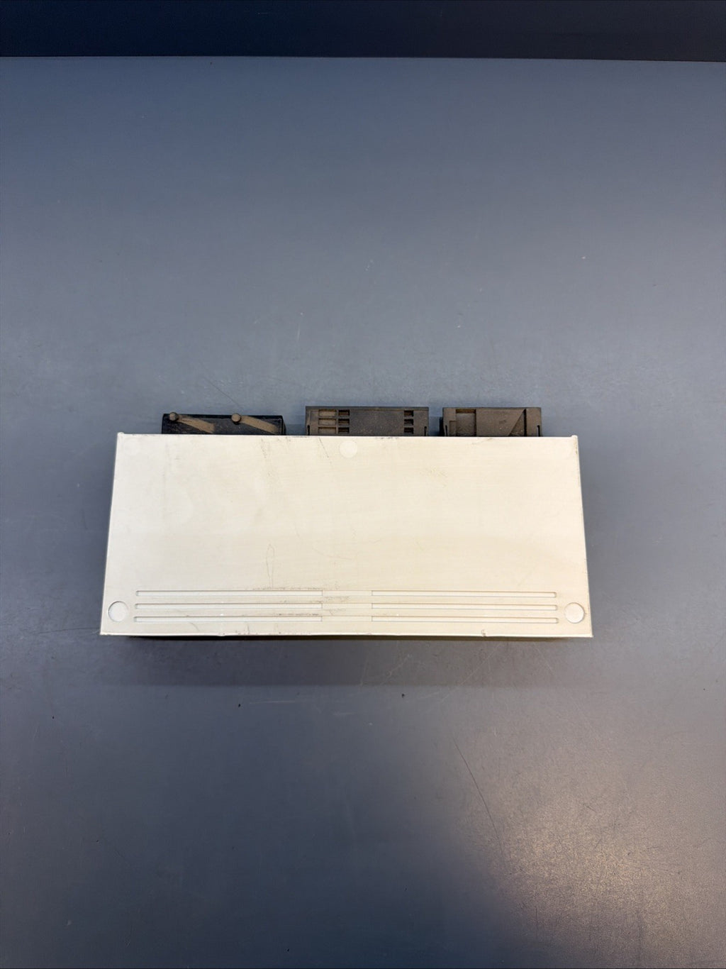 BMW 2003-2010 E83 X3 BODY CONTROL MODULE BCM OEM 6963338