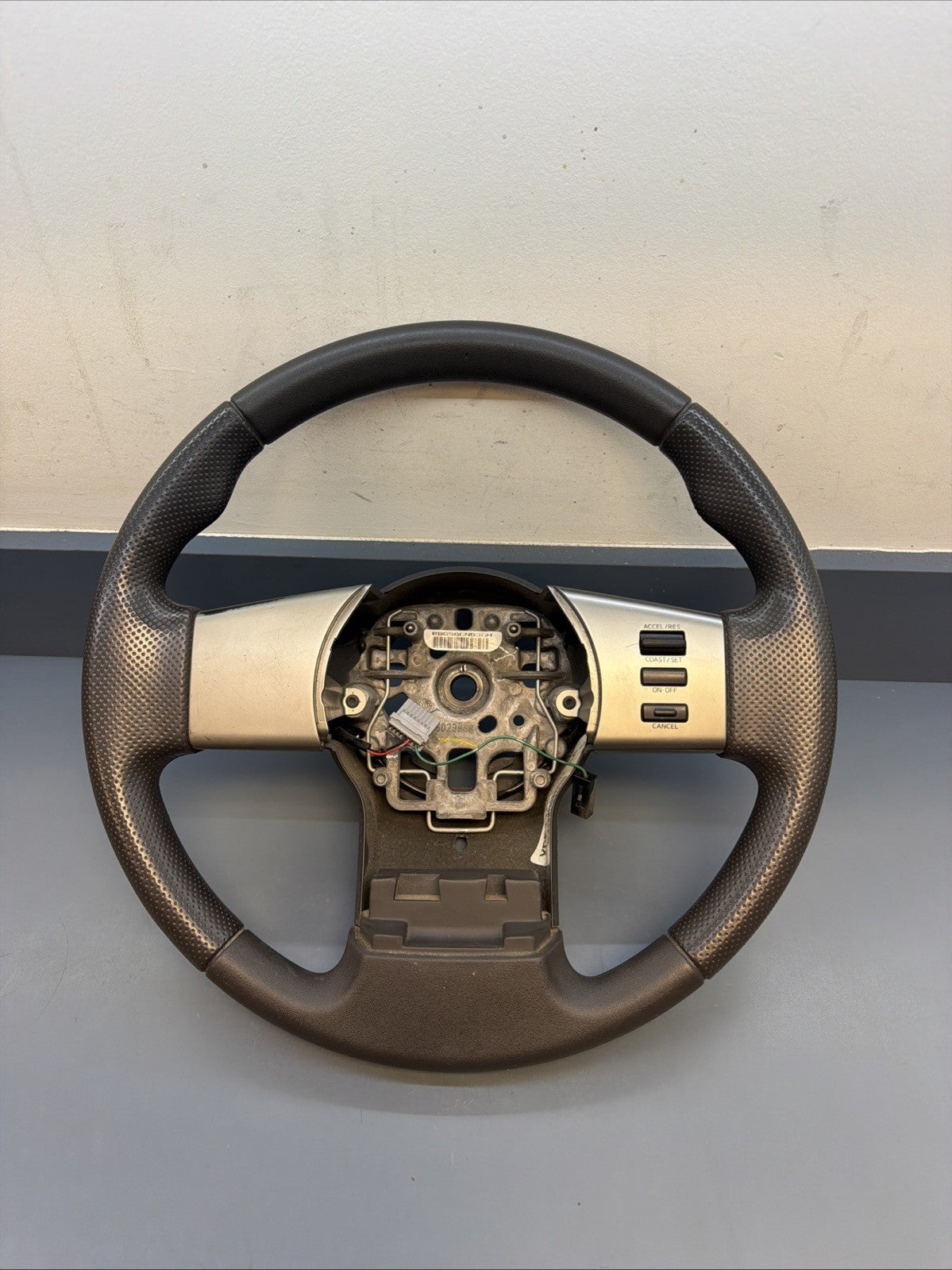 2005-07 OEM Nissan Xterra Frontier Pathfinder Steering Wheel 48430
