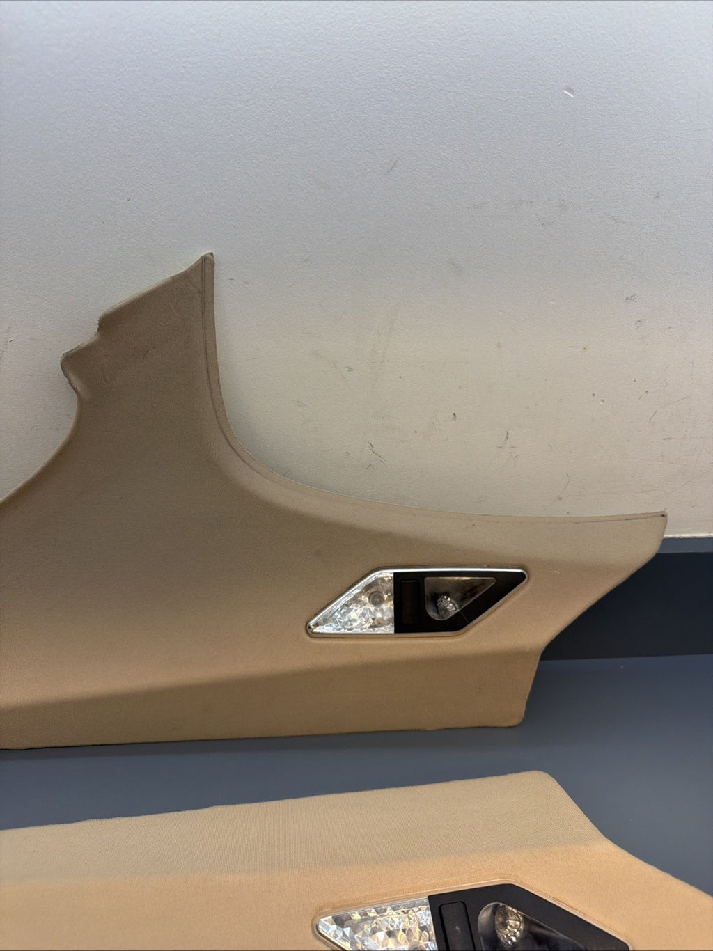 99-05 BMW E46 SEDAN Pair Of Left & Right Rear C Pillar Trim Panel BEIGE 8220243