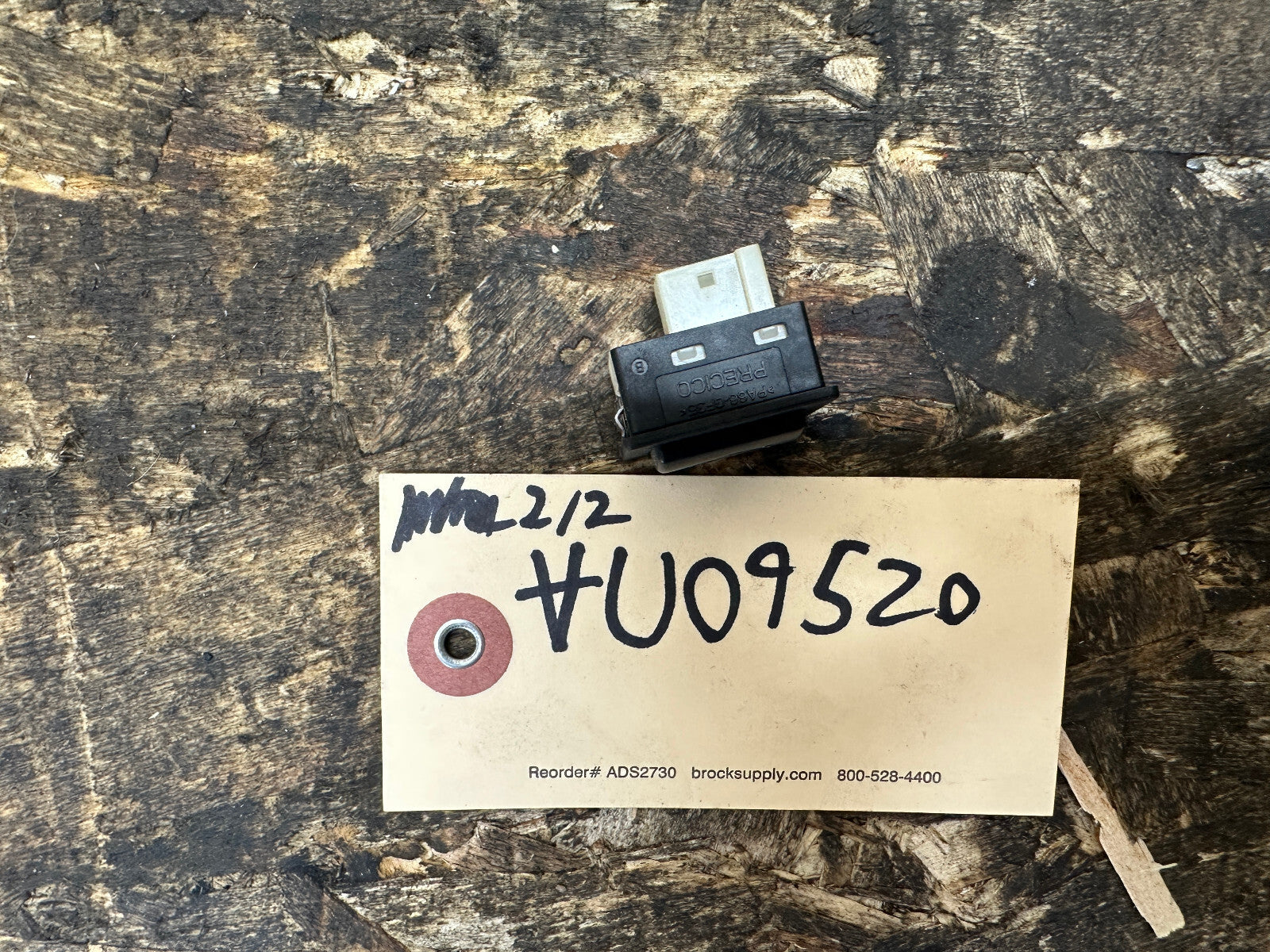 BMW 03-19 1/2/3/4/5/6/7 SERIES i3 X1 X3 Z4 TRUNK UNLOCKING SWITCH OEM 9200316