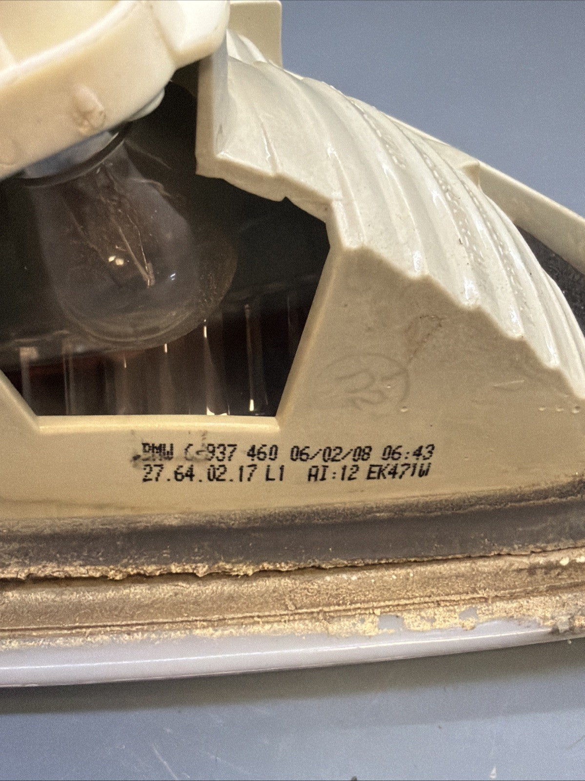 06-08 BMW E90 325i Rear Right Side Inner Tail Light Saloon 6937460 OEM PRE LCI