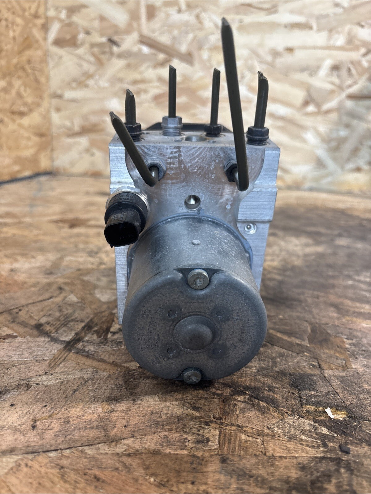 BMW E46 325xi 330xi ABS PUMP BRAKE CONTROLLER ASC HYDRAULIC HYDRO BLOCK UNIT DSC