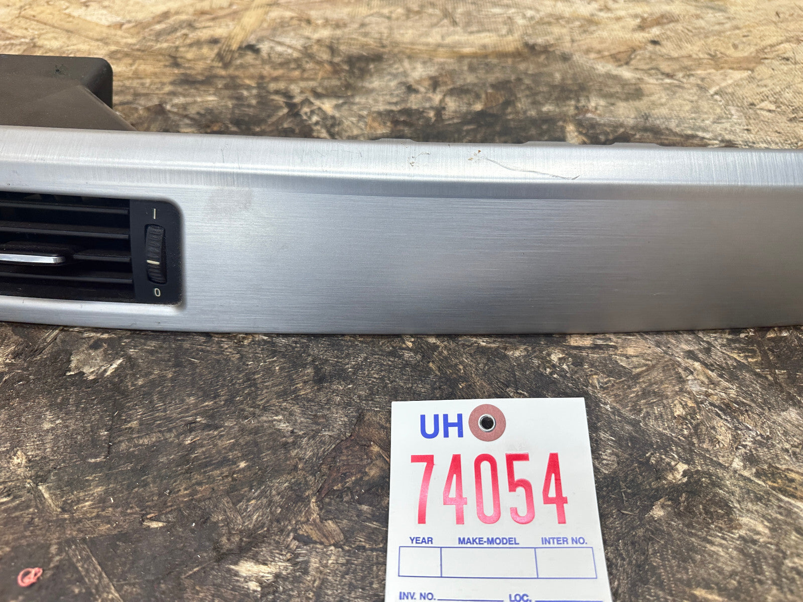 BMW 05-13 E90 3 SERIES RIGHT DASH VENT TRIM ALUMINUM OEM 9147391