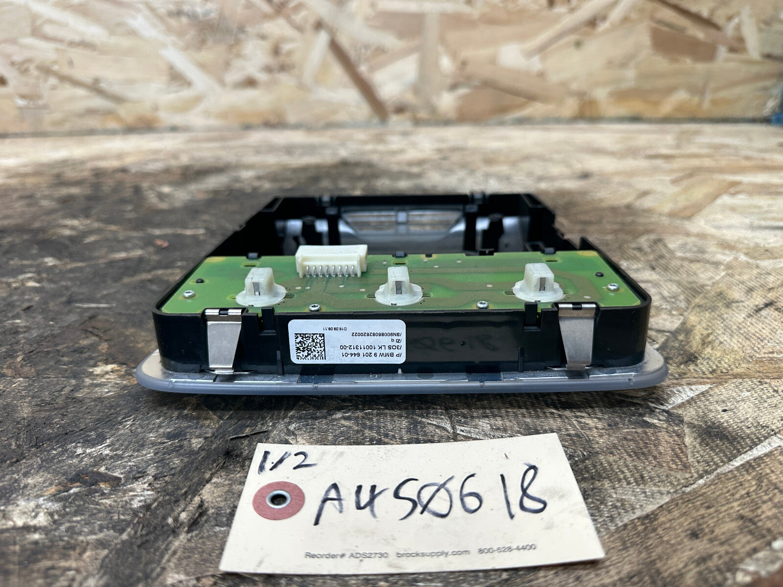 BMW 04-13 1/3 SERIES E90 X1 BEIGE OVERHEAD REAR INTERIOR READING LIGHT 9201644