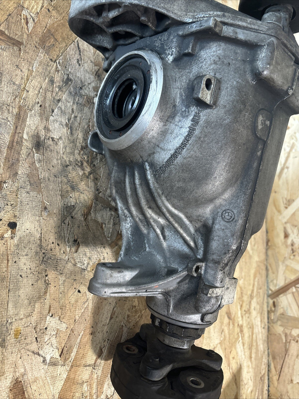 BMW F10 528 REAR DIFFERENTIAL 5 SERIES 3.23 FINAL DRIVE 7584444