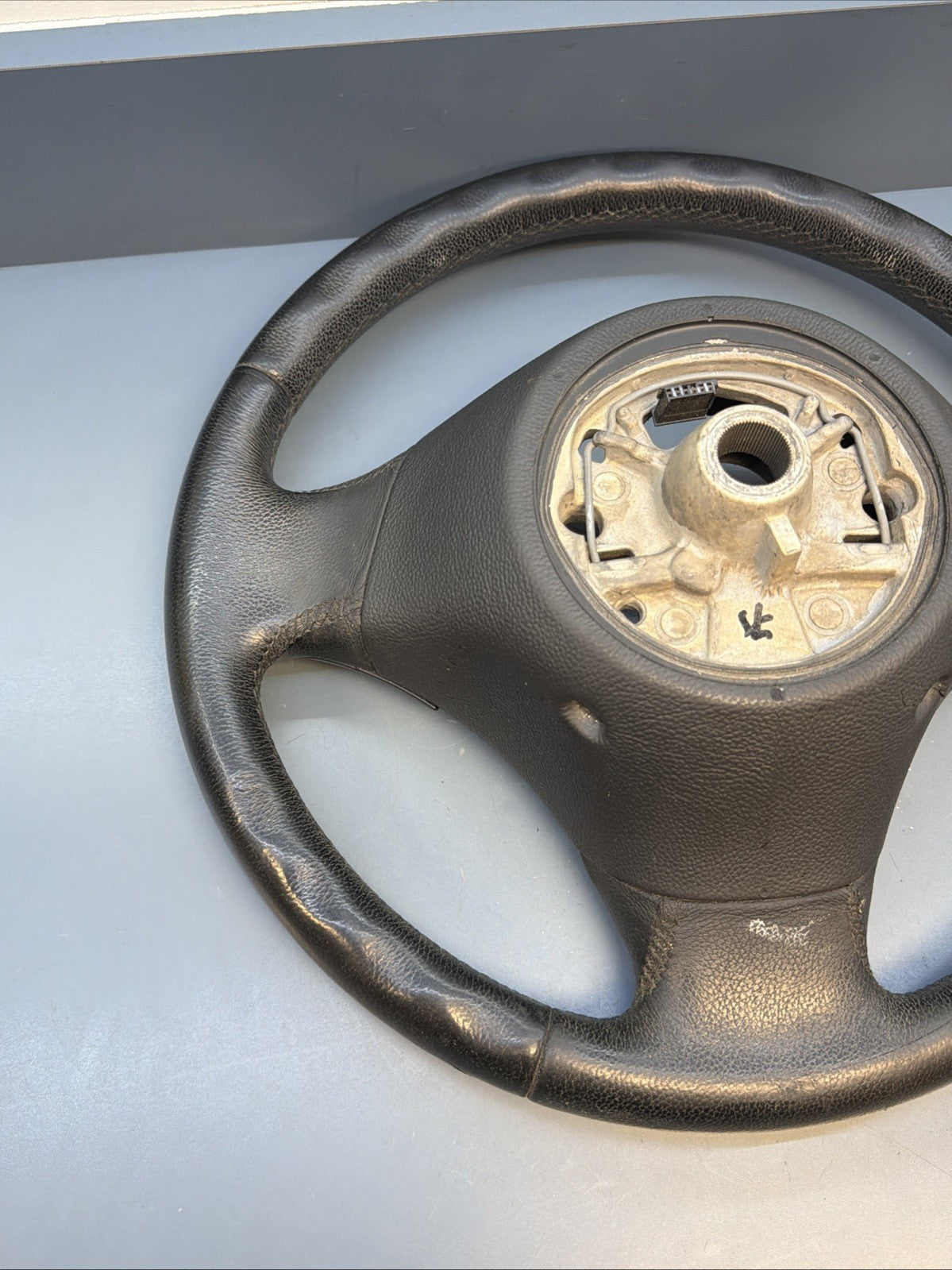 BMW E90 E91 E92 E93 2006-2012 325i 328i 330i 335i non-sport steering wheel OEM