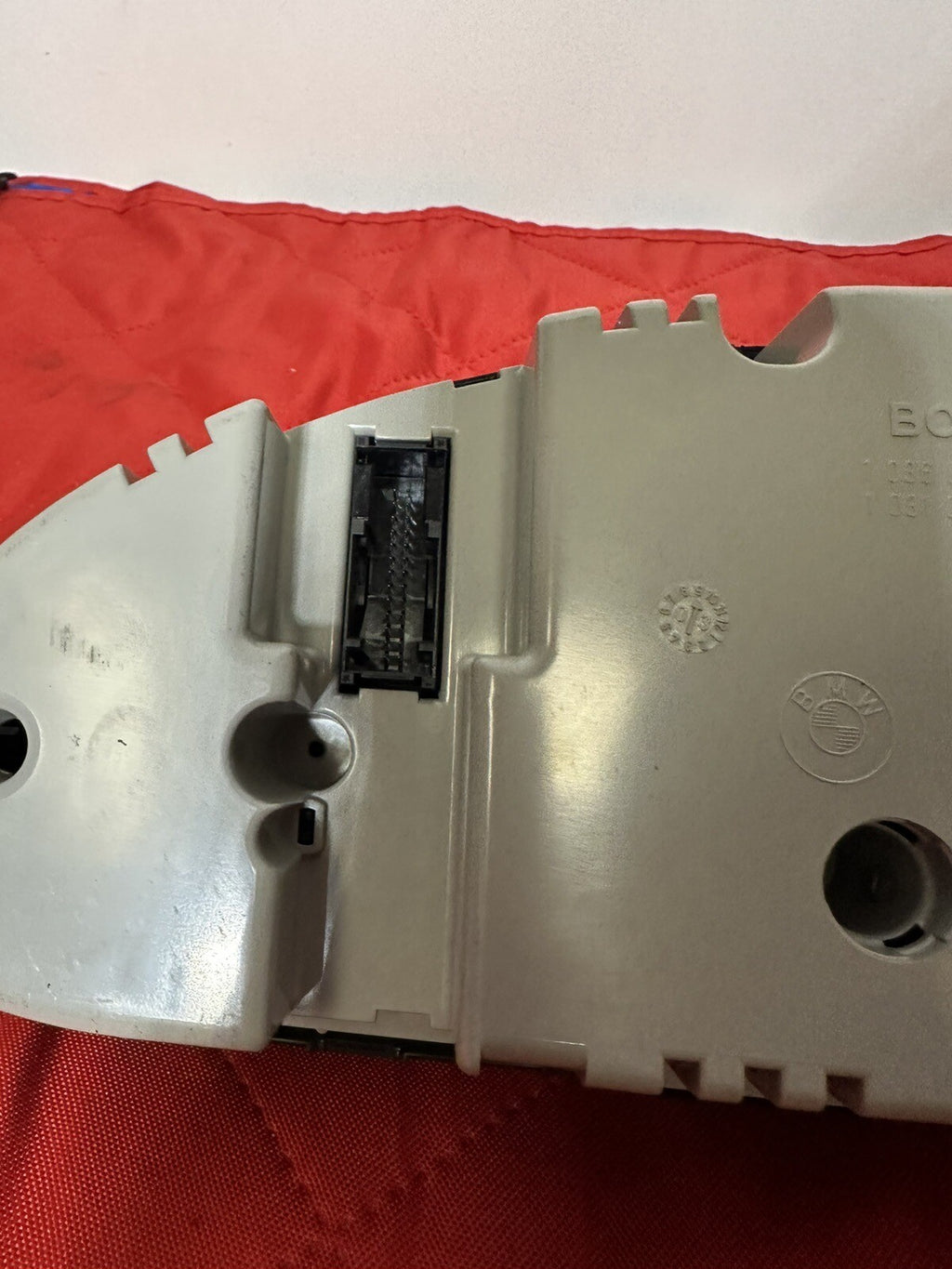 02-06 BMW 325i E46 SPEEDOMETER INSTRUMENT CLUSTER UNIT 111K MILES 6932902