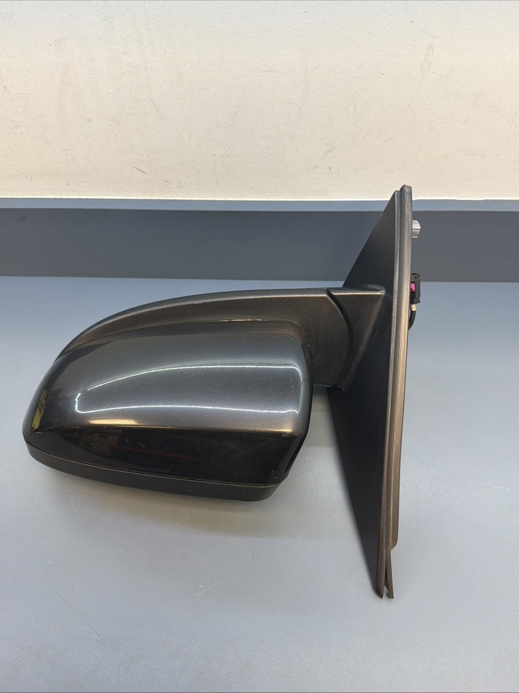 2007-2013 BMW X5 E70 FRONT LEFT DRIVER DOOR MIRROR Camera 7136887 OEM