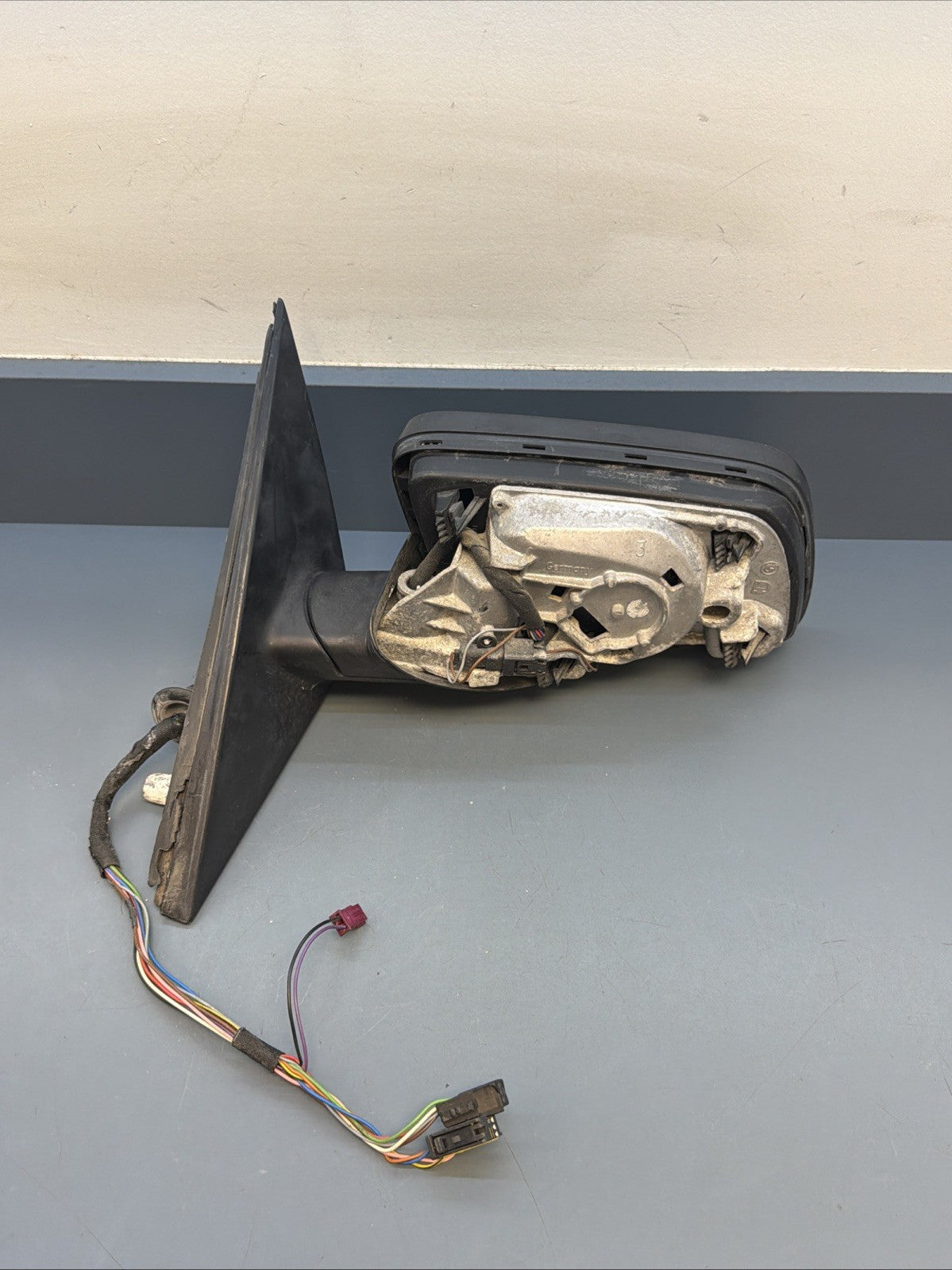 2006-2010 BMW 528I 535I 525I E60 LEFT DRIVER SIDE BLACK POWER DOOR MIRROR OEM