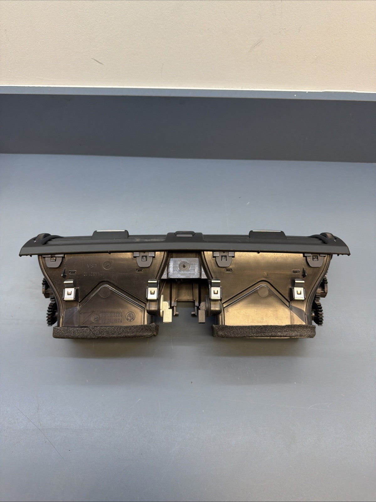 2007 -2013 BMW E70 X5 OEM FRONT DASH DASHBOARD AIR VENT GRILLE CENTER 9210705