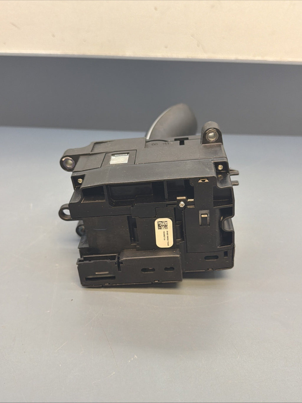 10-18 BMW F01 F07 F10 F25 Automatic Transmission Gear Selector Shifter 9218101