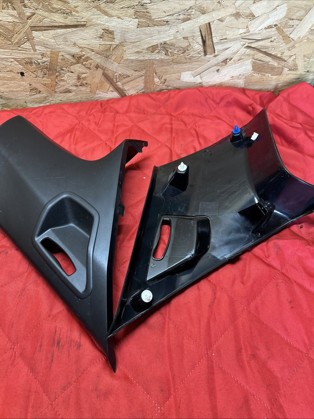 07-13 BMW X5 E70 Rear D Pillar Upper Trim Cover Pair OEM 7141497 7141498 BLACK