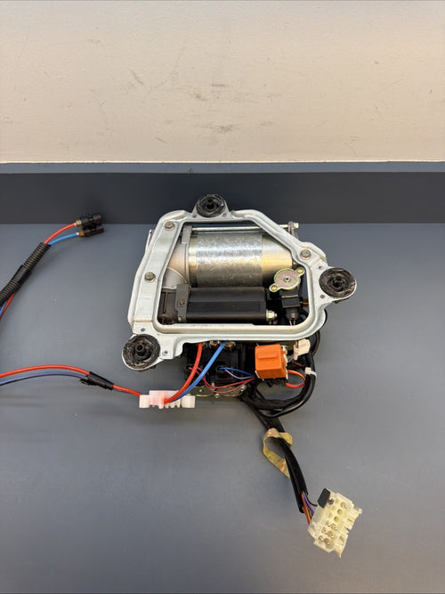00-06 BMW ( E53) X5 REAR AIR RIDE SUSPENSION COMPRESSOR PUMP OEM 4430200111