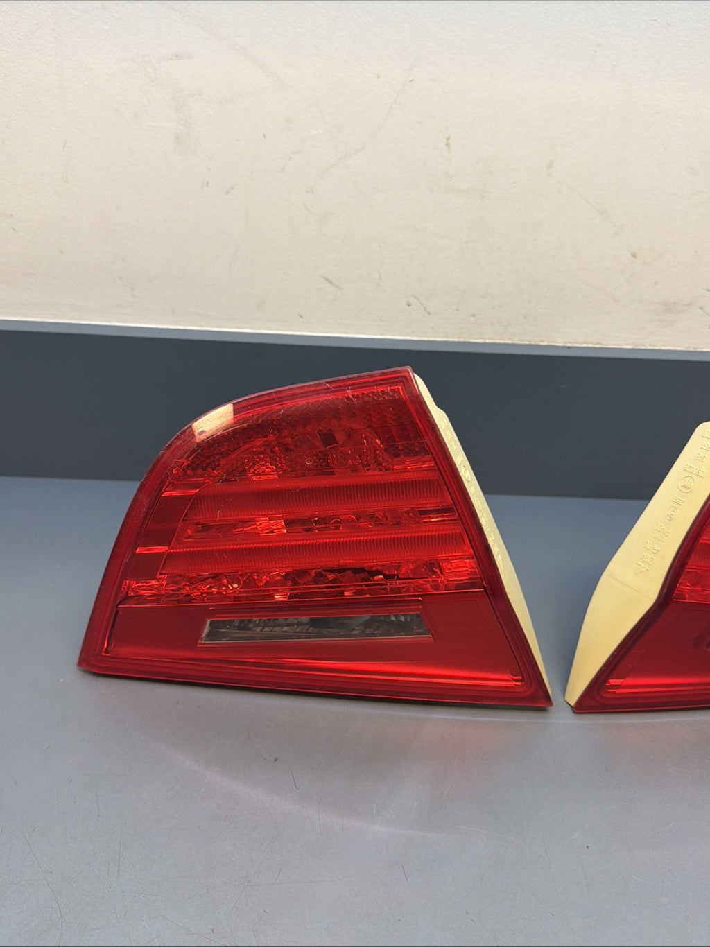 09-11 BMW E90 SEDAN LCI Rear Left Right Inner Tail Light Set OEM 7154155 7154156
