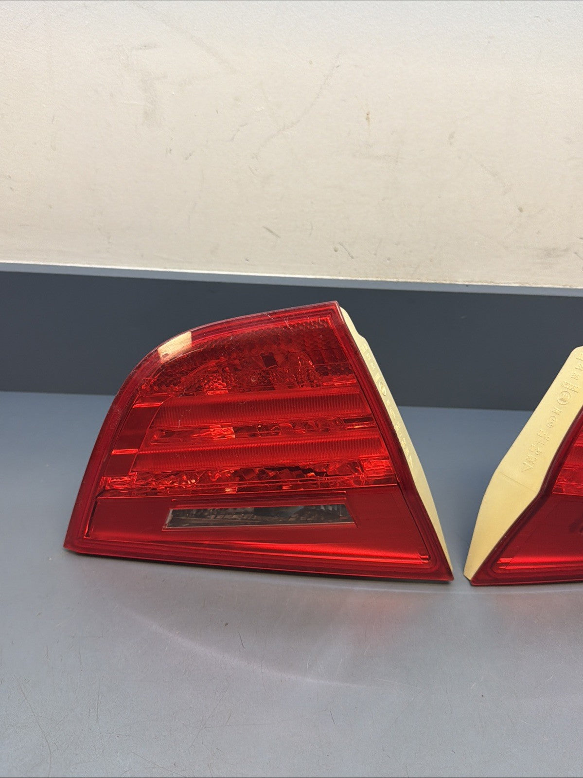 09-11 BMW E90 SEDAN LCI Rear Left Right Inner Tail Light Set OEM 7154155 7154156